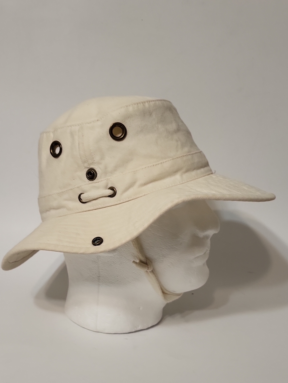 Tilley Endurables Cream Hat Size 7
